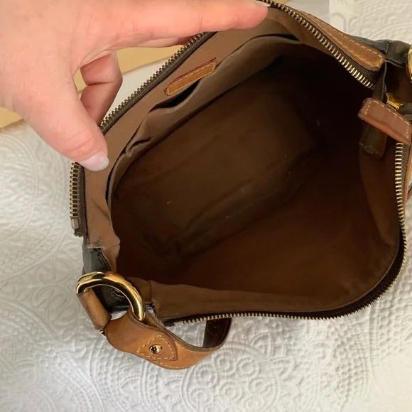 Authentic Louis Vuitton Tulum PM - Picture 13 of 17